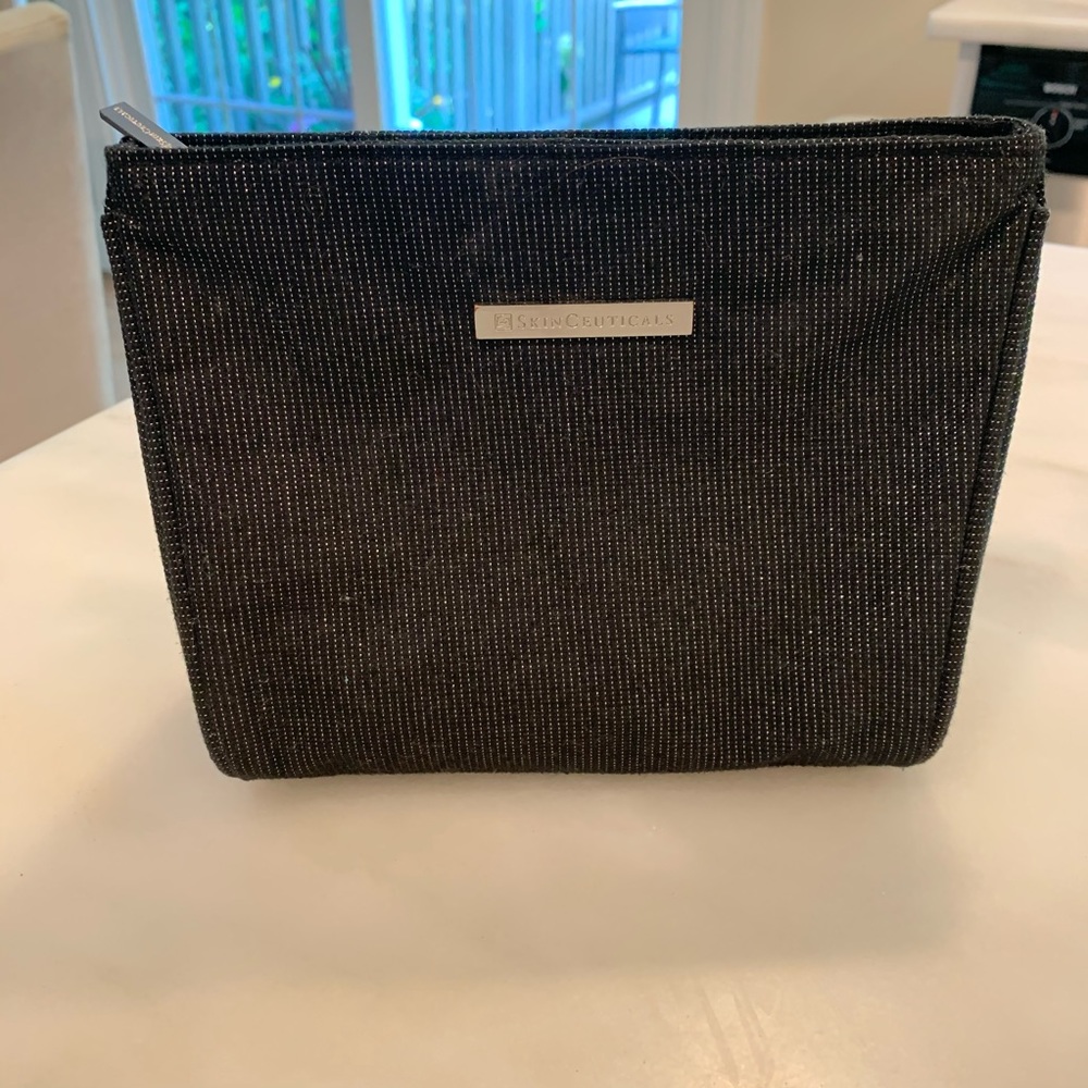 skinceuticals travel cosmetic case- like new 6x8in
